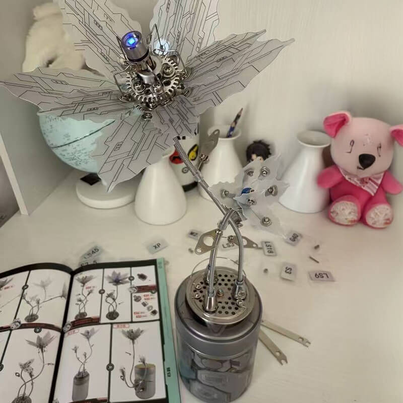 Silver Bloom Flower - Metal Construction Set