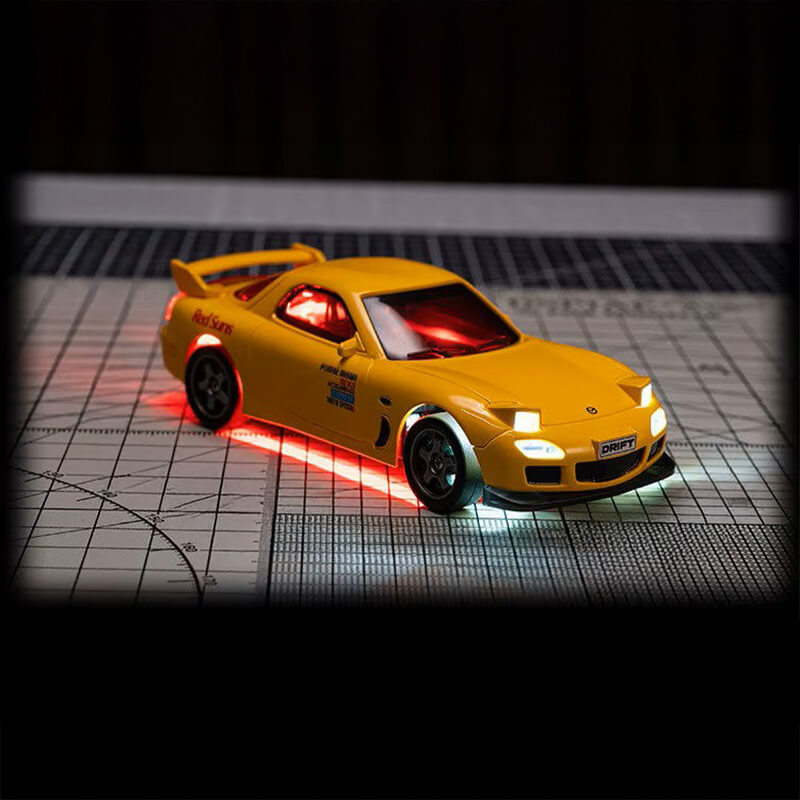 Drifting Mazda RX 7