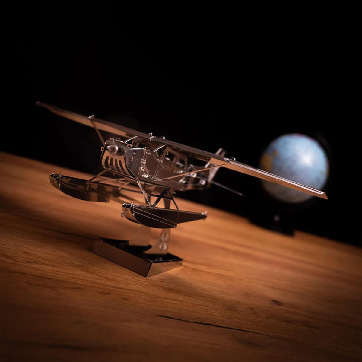 The Silver Seaplane - Metal Construction Set