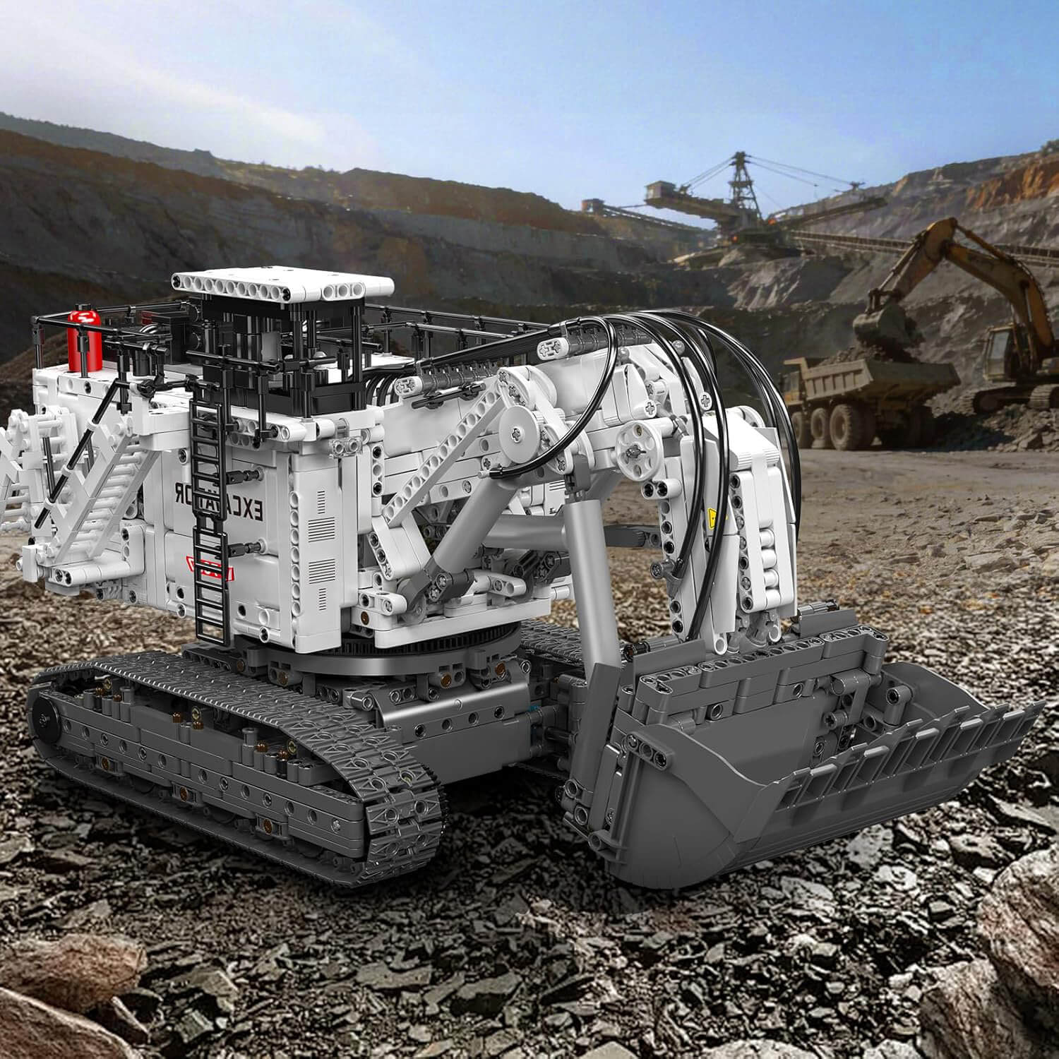 The Ultimate Motorised Heavy-Duty Excavator 3566pcs