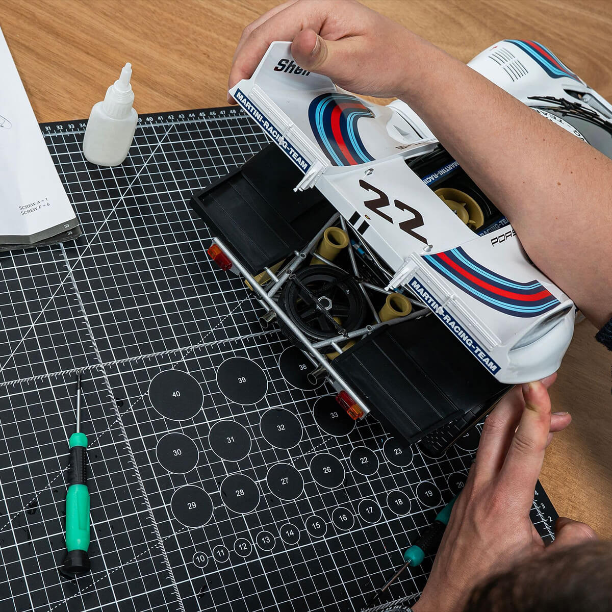 The Officially Licensed Porsche 917KH 1:8 Scale - Metal Construction Set