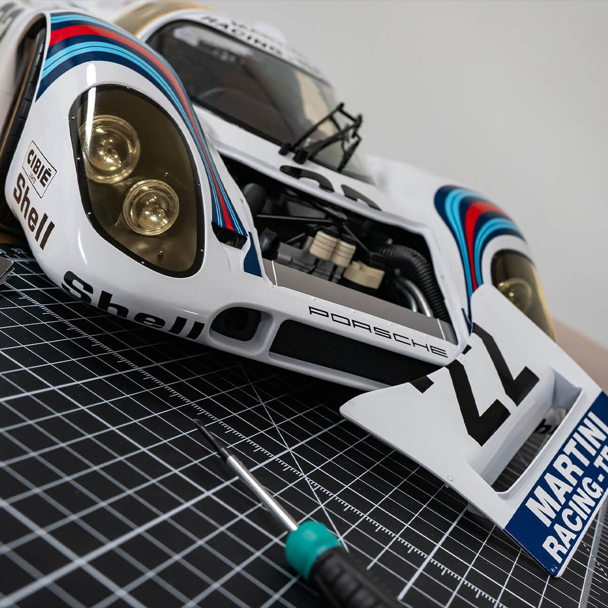 The Officially Licensed Porsche 917KH 1:8 Scale - Metal Construction Set