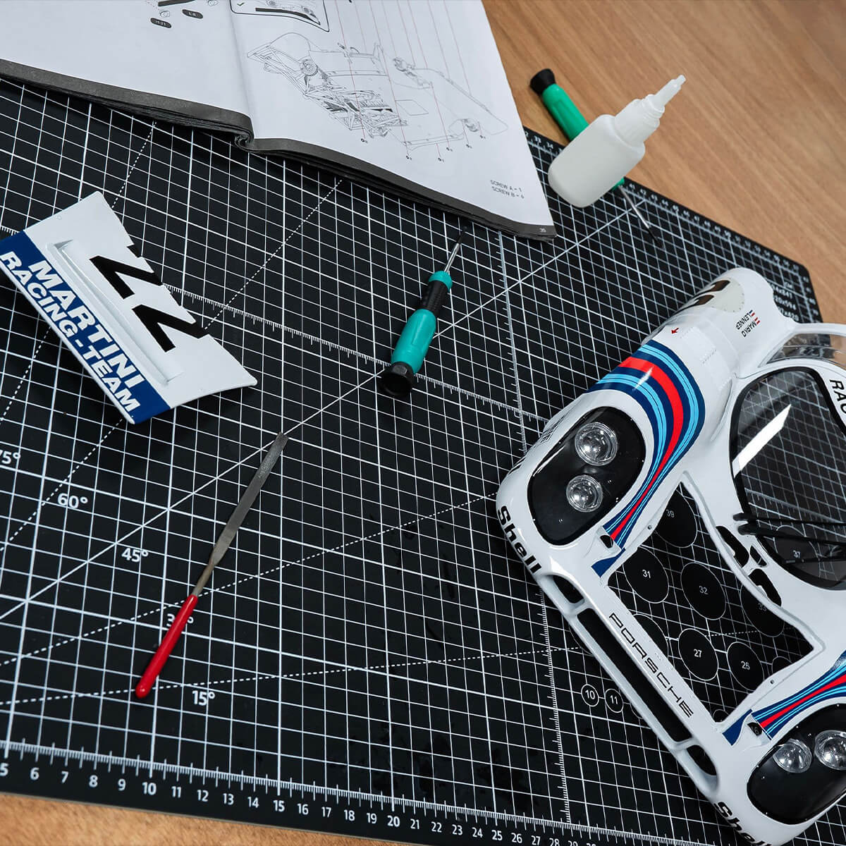 The Officially Licensed Porsche 917KH 1:8 Scale - Metal Construction Set