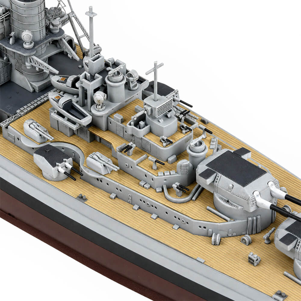 The Bismarck Battleship 1:700 Scale - Construction Set
