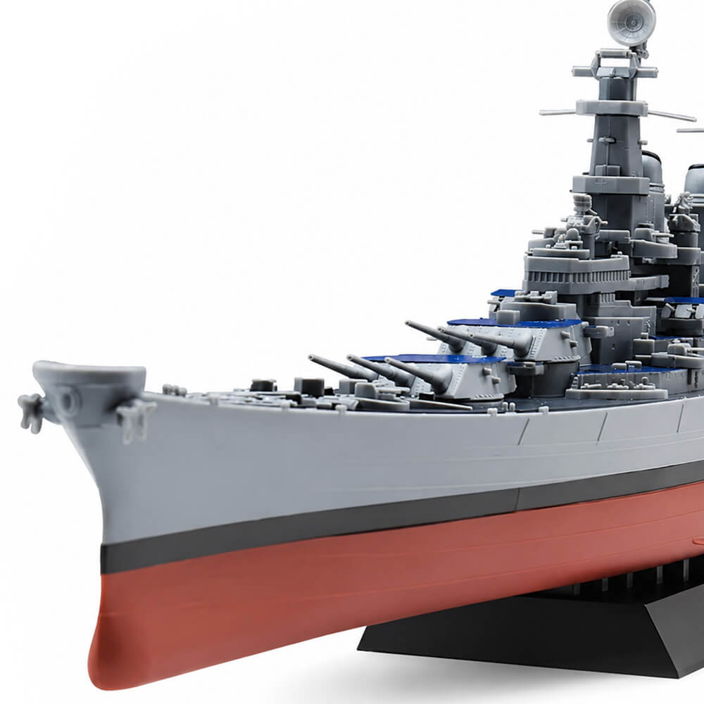 USS Missouri BB 63 Battleship 1:700 Scale - Construction Set