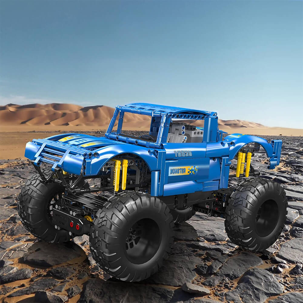 Remote Controlled Monster Truck 1453pcs