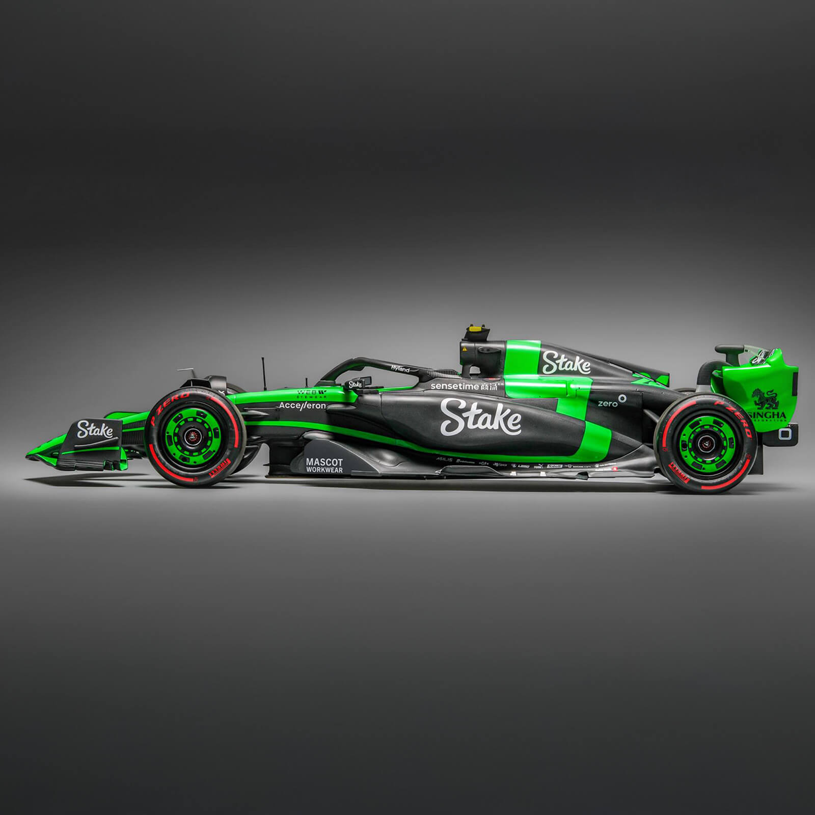 The Officially Licensed Sauber C44 Team F1 Car - Construction Set
