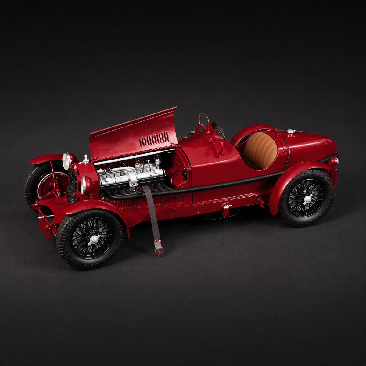 Alfa Romeo 8C2300 Roadster 1:12 Scale - Construction Set