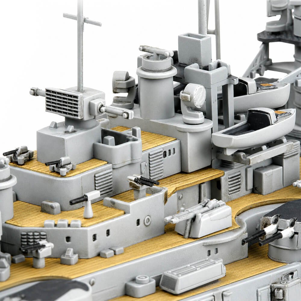 The Bismarck Battleship 1:700 Scale - Construction Set