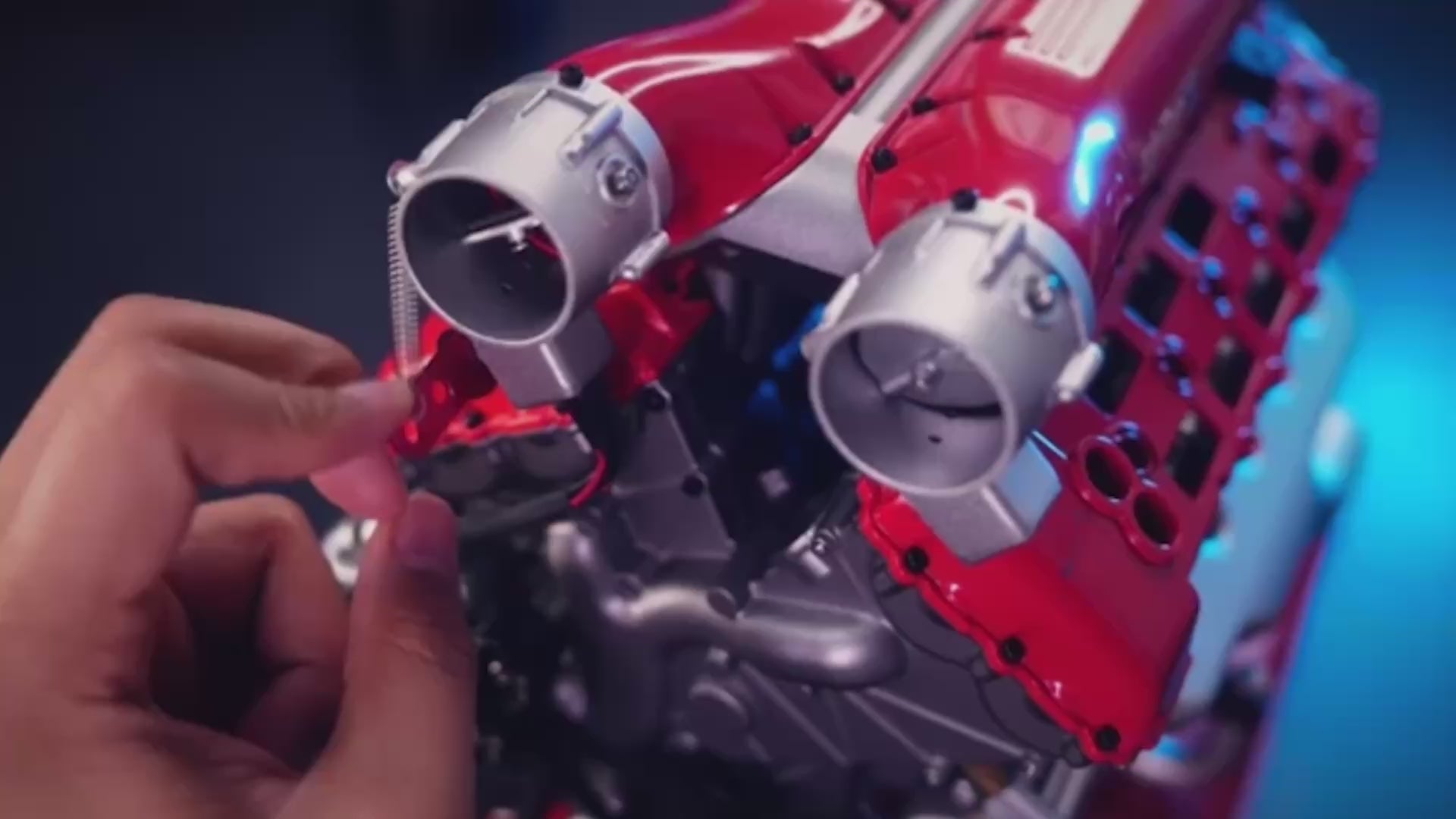 The Ultimate Italian V12 Engine - Metal Construction Set