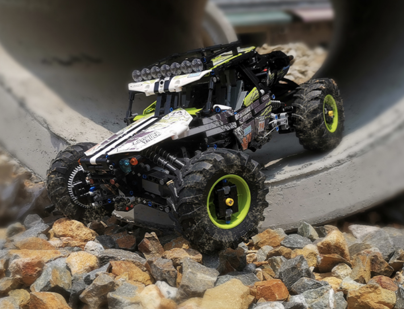 Remote Controlled Off Road Buggy 1879pcs