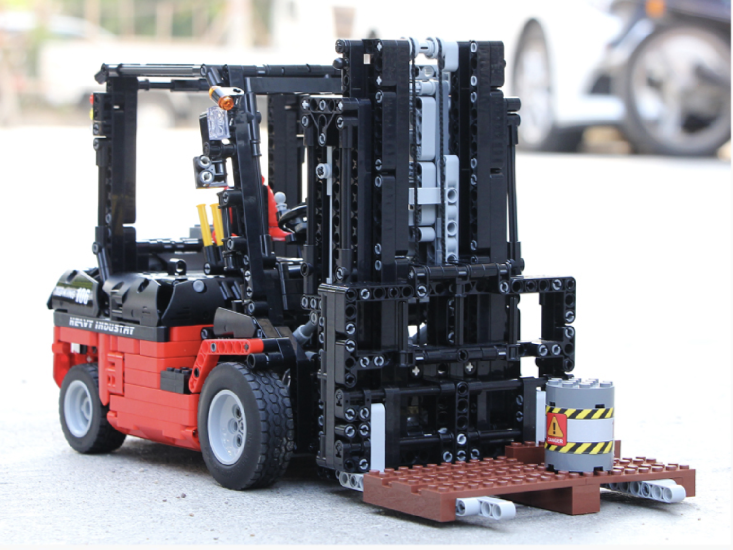 Remote Controlled Forklift 1718pcs