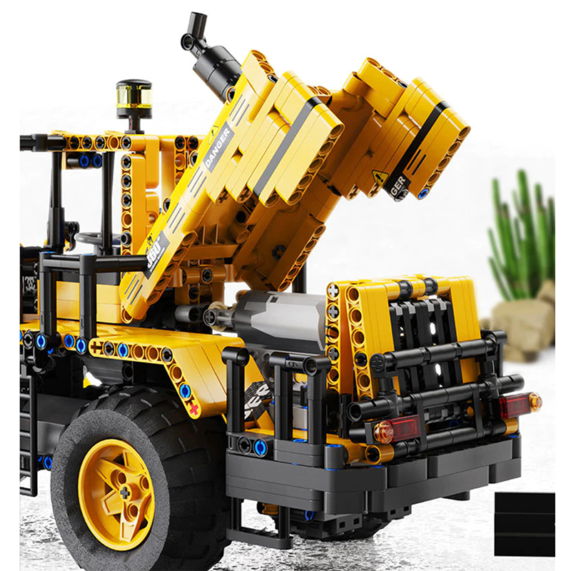 Remote Controlled Loader 1607pcs