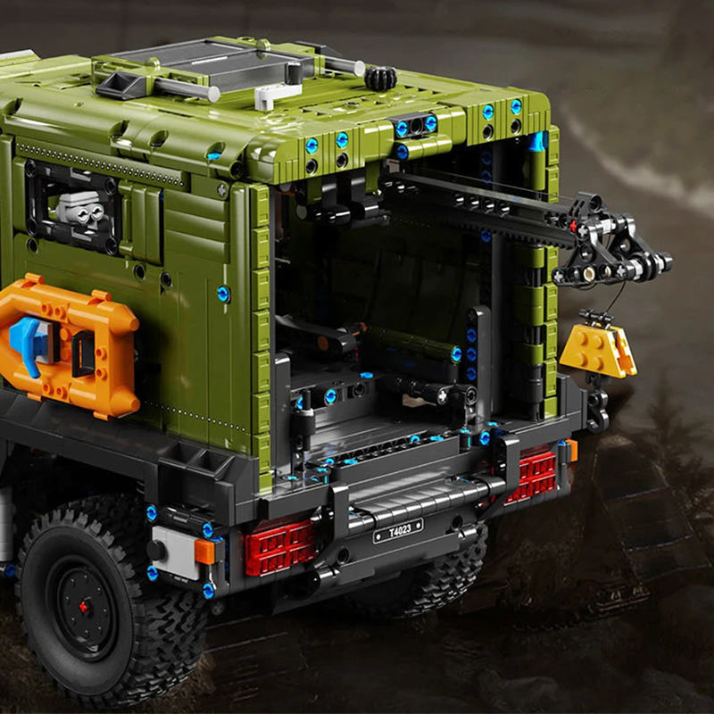 Armoured Military Ambulance 3849pcs