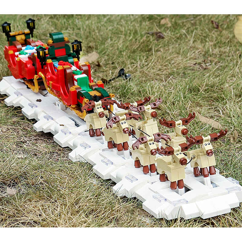 Motorised Santa, Sleigh & Reindeer 1317pcs