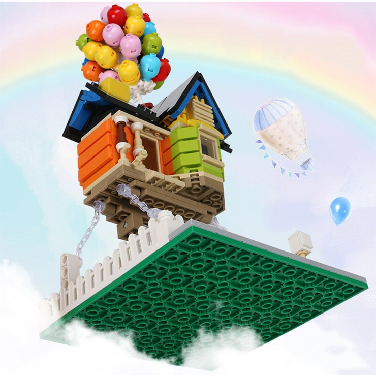 The "Balloon House" 554pcs