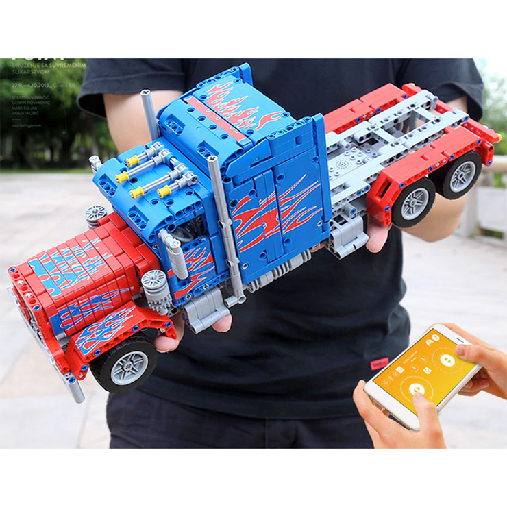 Remote Controlled Truck 839pcs